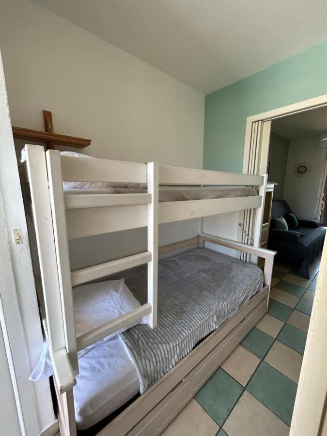 Studio Vue Mer Situe A Cote De La Plage Quartier Des Quilles Сет Екстериор снимка